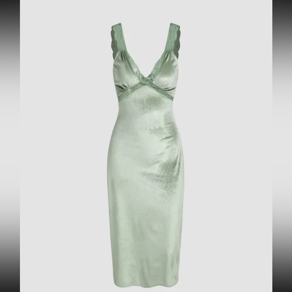 Cider green velvet cutout dress with lace